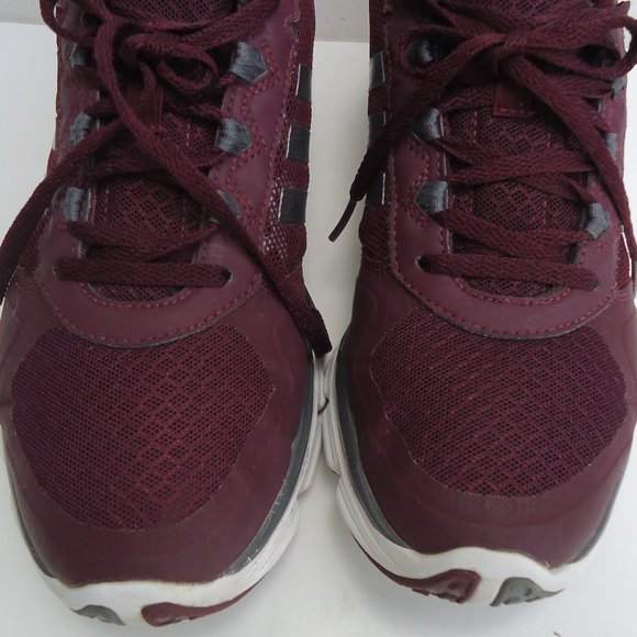 SIZE 7. Adidas Training running sneakers shoes . - Picture 7 of 15